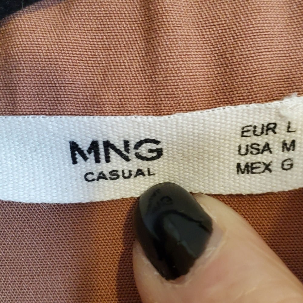 MANGO CASUAL JUMPSUIT. SZ MED. CLAY BROWN WIDE LEGS. VNECK - Picture 5 of 9